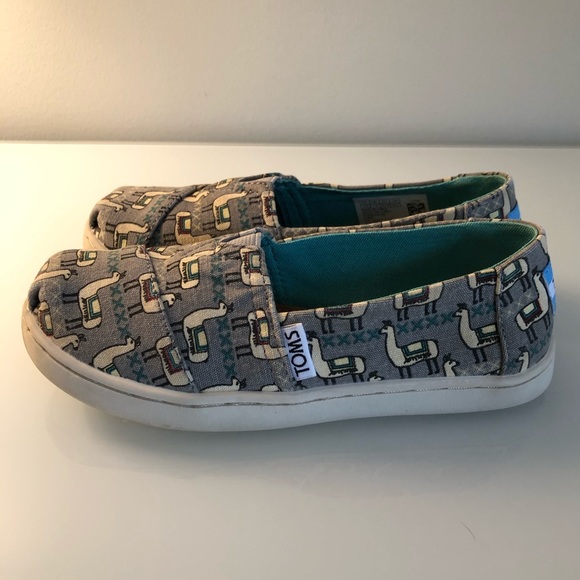 Toms - Picture 3 of 6